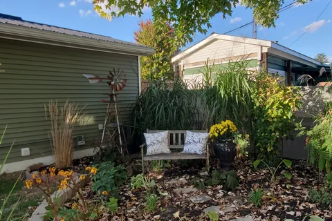 9480 Longwoods Road, ON N7M 5J7