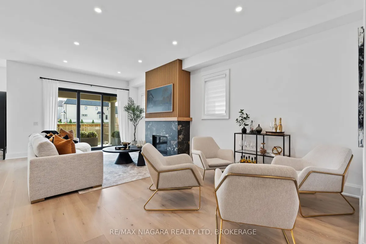 2326 TERRAVITA Drive, ON L2J 0G1