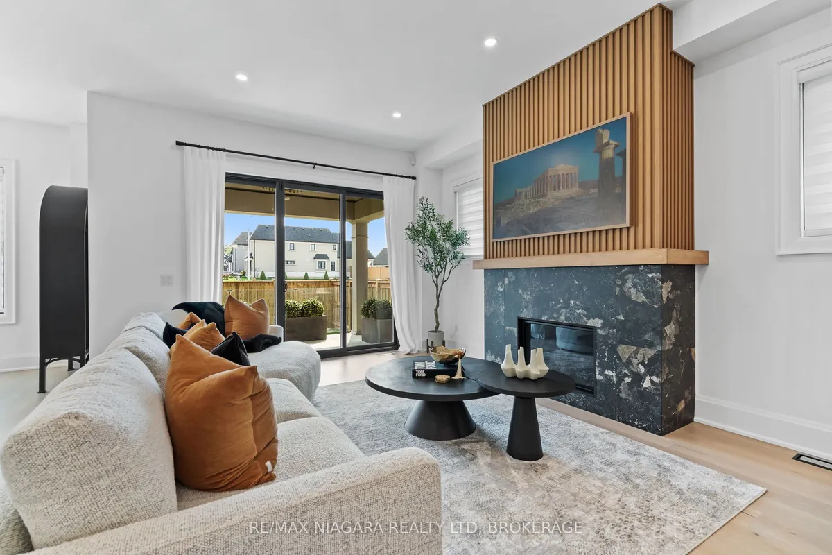 2326 TERRAVITA Drive, ON L2J 0G1