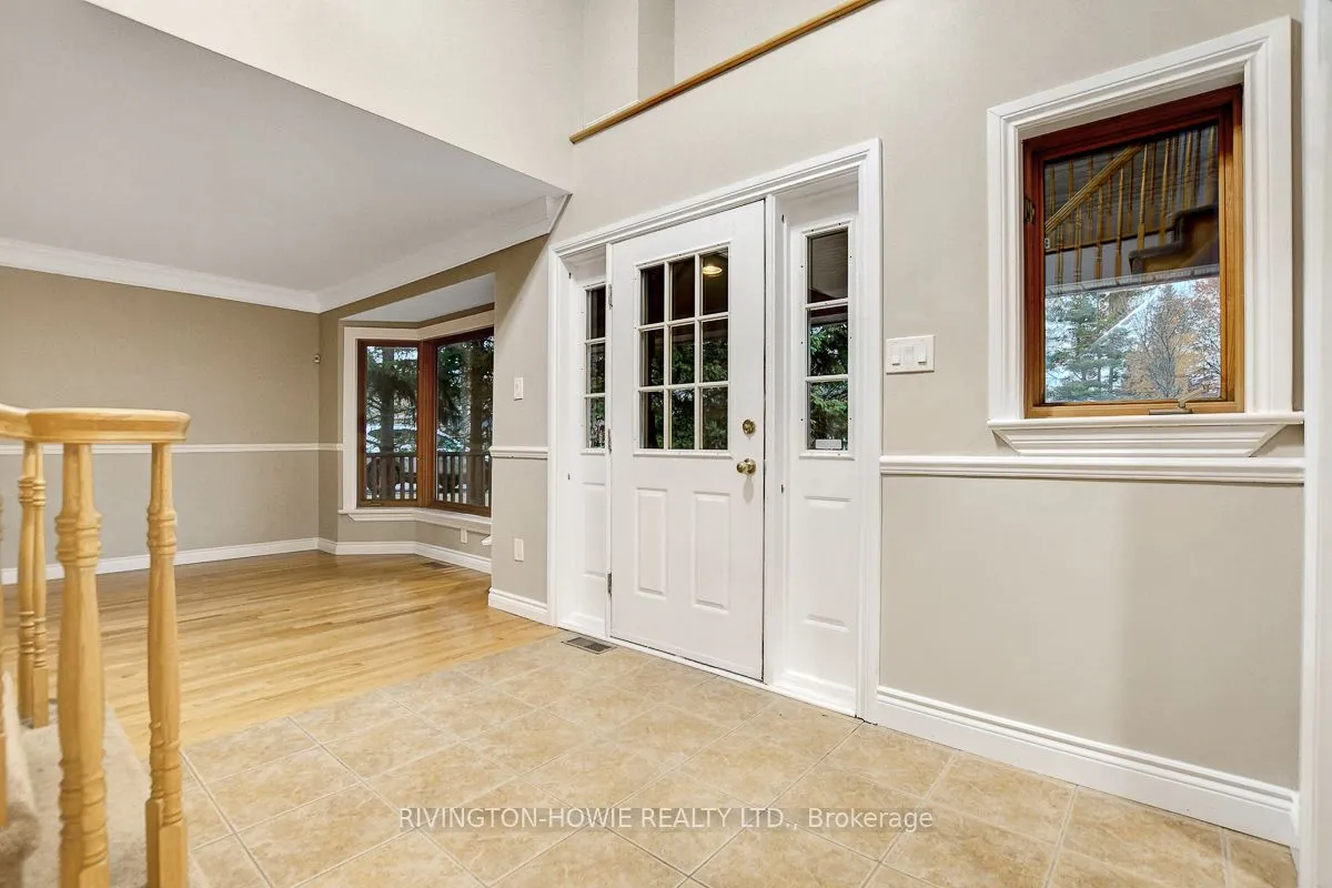 4 Conductor Avenue, ON K2S 0S3