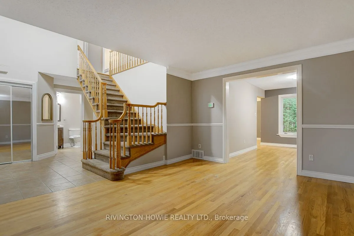 4 Conductor Avenue, ON K2S 0S3