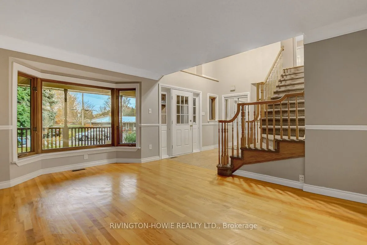 4 Conductor Avenue, ON K2S 0S3