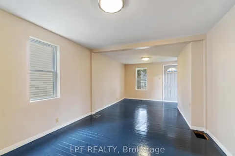 222 Bartholomew Street, ON K6V 2S6