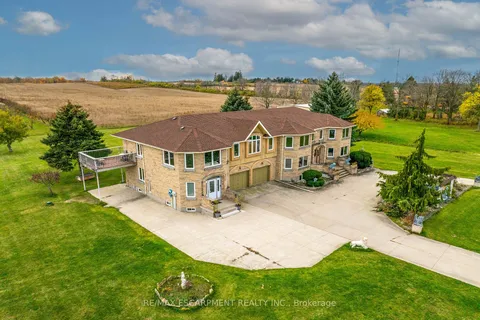 568 Ridge Road, ON L8J 2Y6