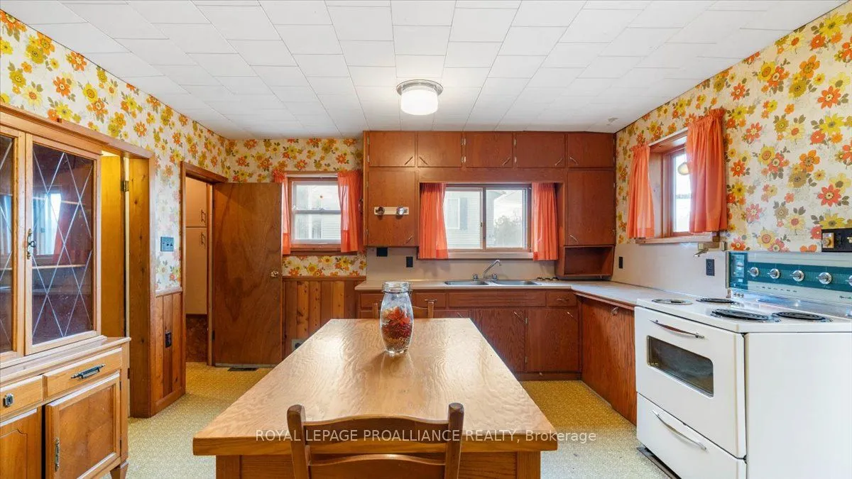 31 S Wellington Street, ON K0K 2C0