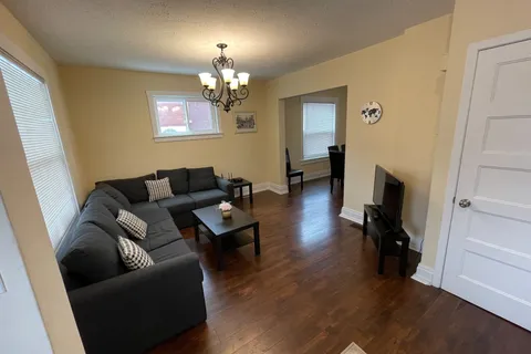 4713 Cookman Crescent, ON L2E 1C1