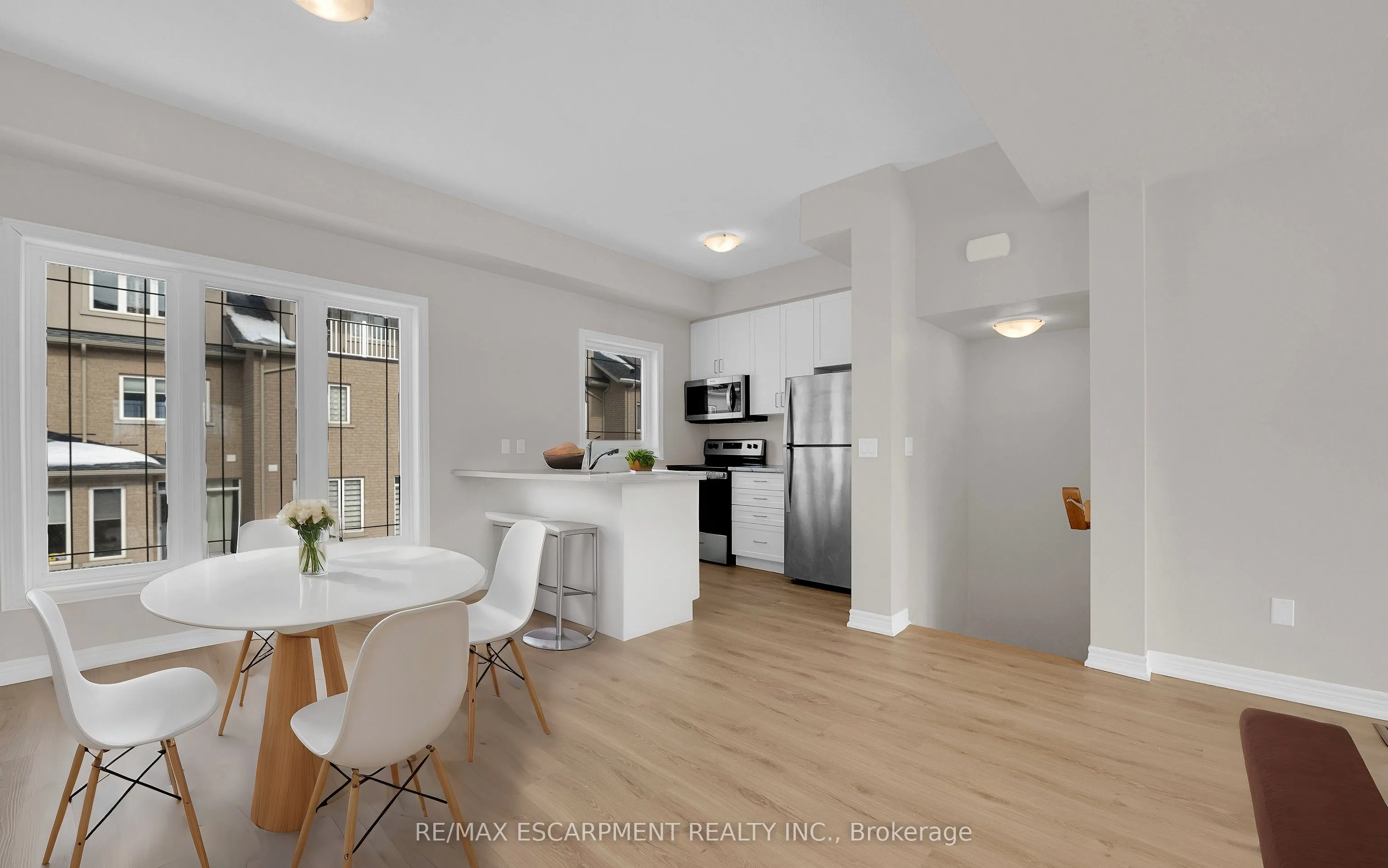 19 Picardy Drive, ON L8J 0M7