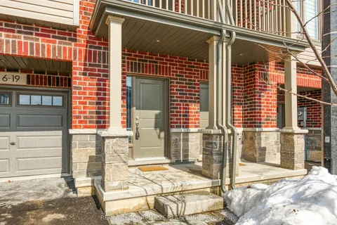 19 Picardy Drive, ON L8J 0M7