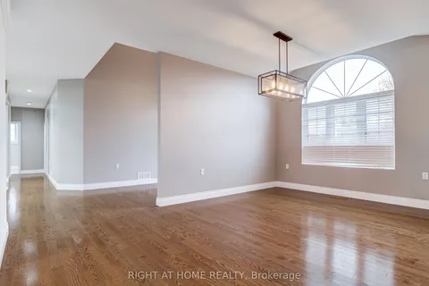 594228 Blind Line, ON L9W 5N2