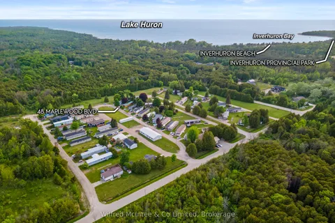 48 Maplewood Boulevard, ON N0G 2T0