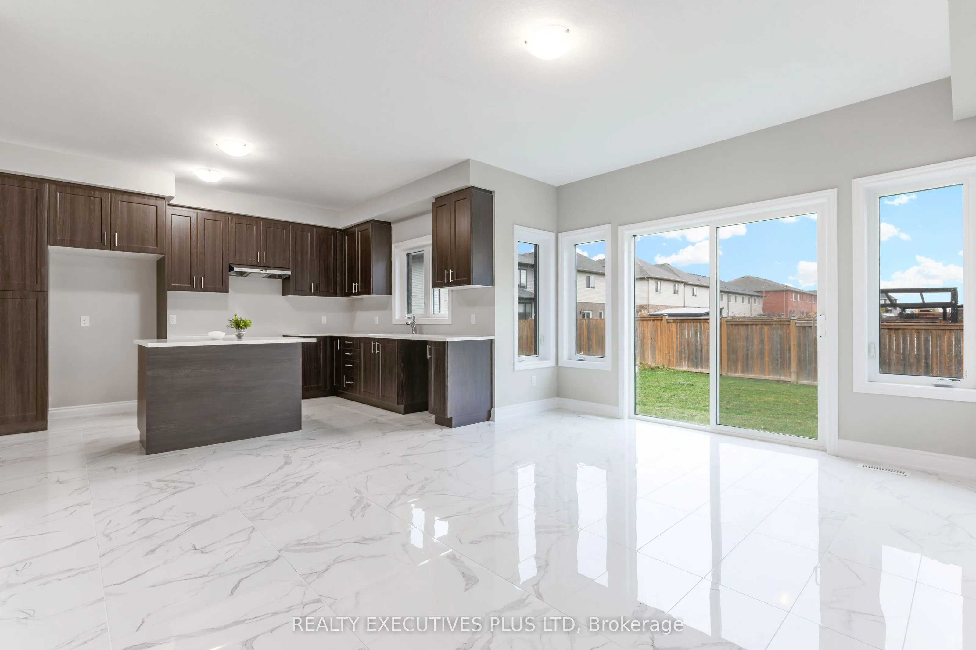 15 Venture Way N/A, ON L2V 0G9