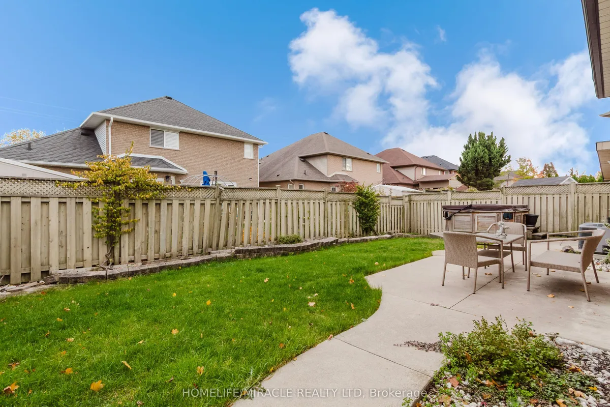 84 Hillgarden Drive, ON L8J 3S7