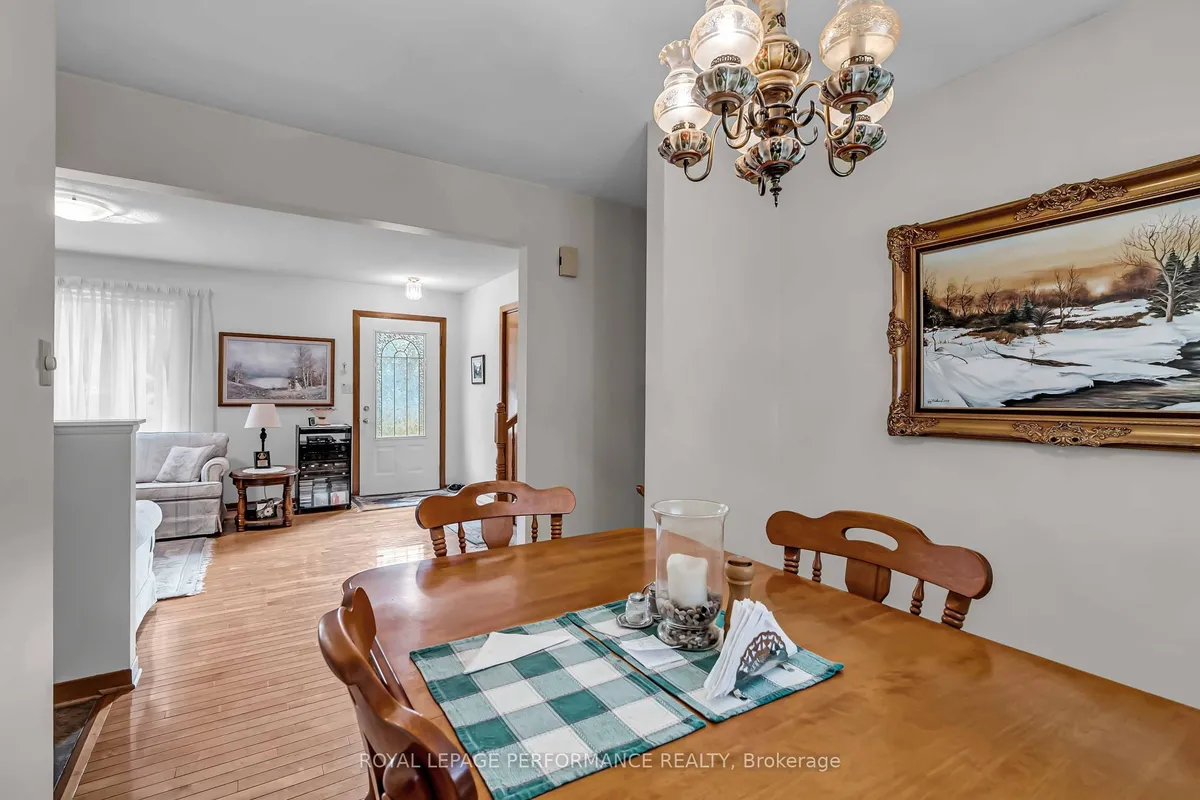 1953 Concorde Avenue, ON K6H 6M3