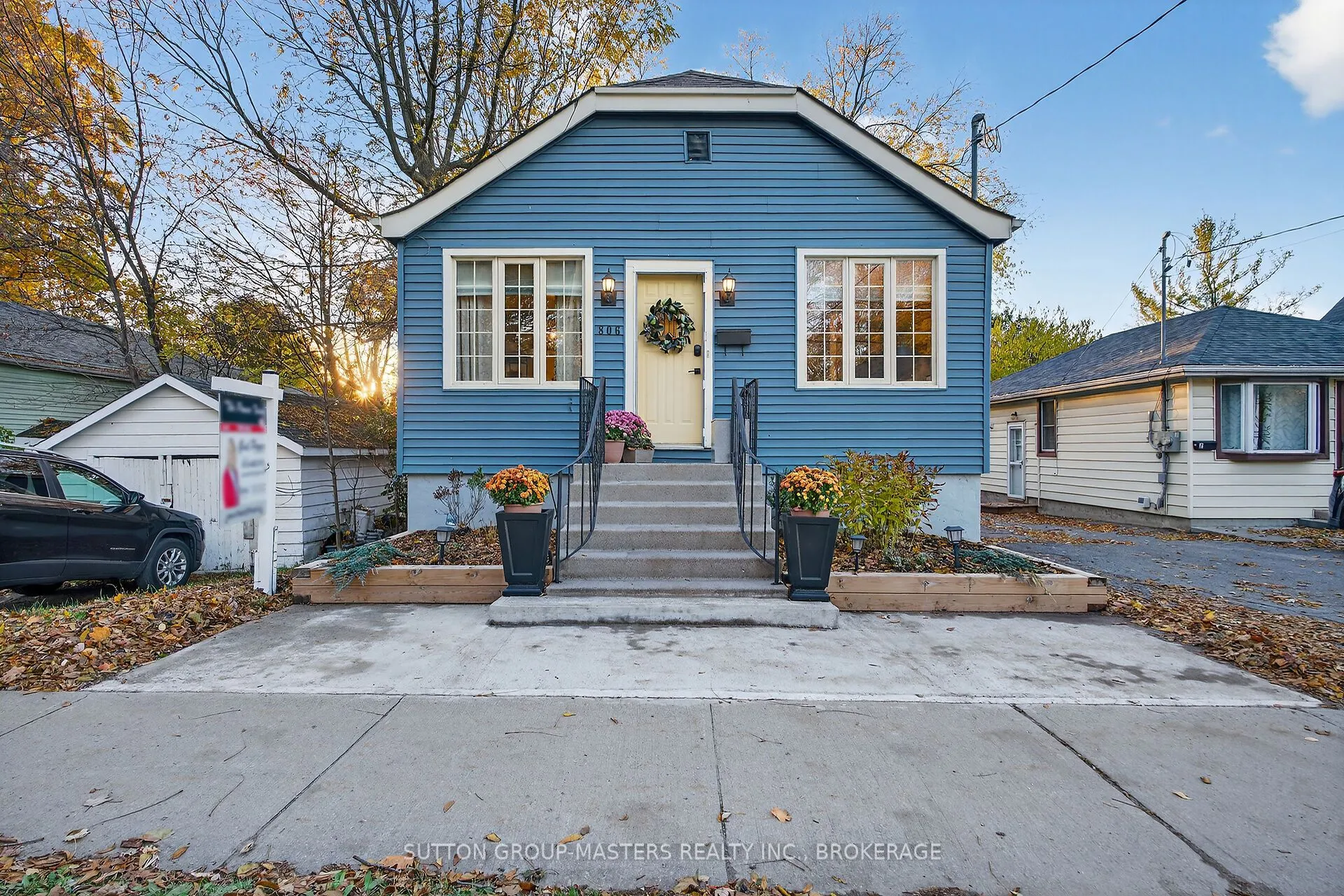 806 Portsmouth Avenue, ON K7M 1W7