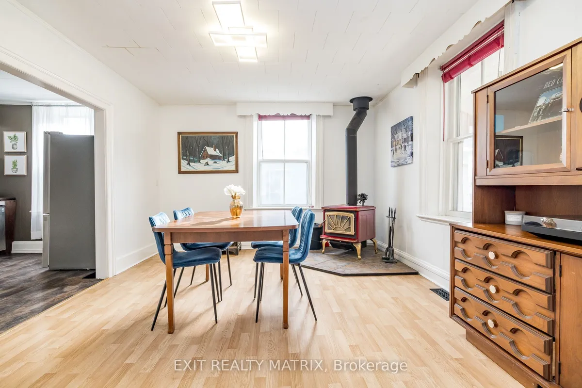 107 George Street, ON K0G 1K0