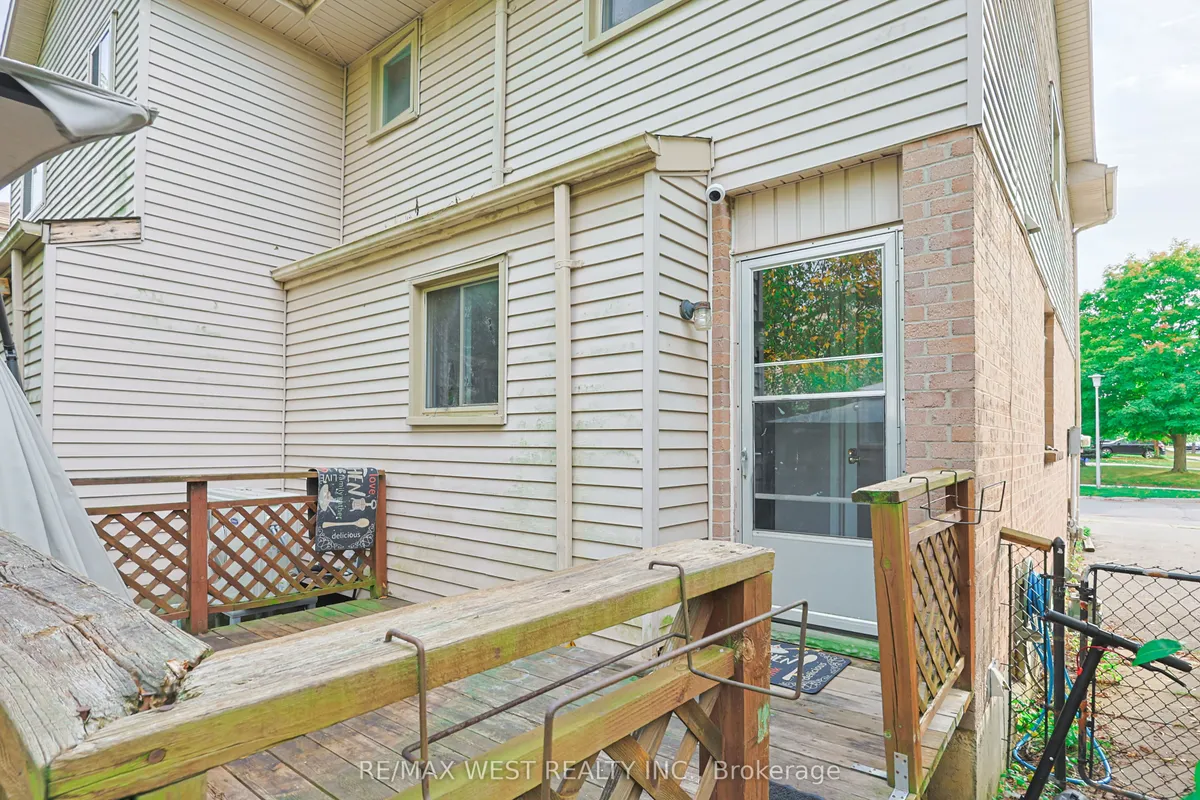 300 Crawford Street, ON N6C 5N6