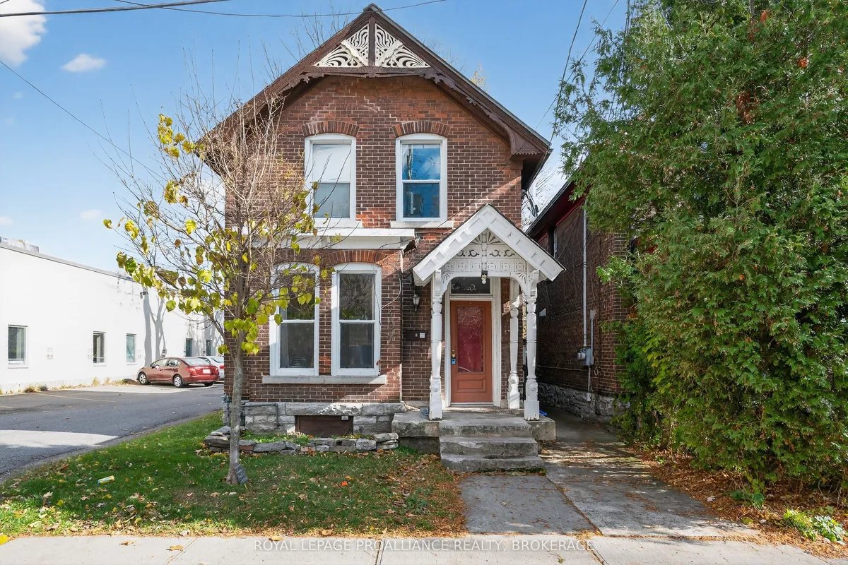 407 Bagot Street, ON K7K 3C1