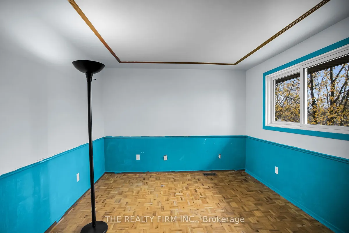 35 Rostherne Crescent, ON N6E 1Y3