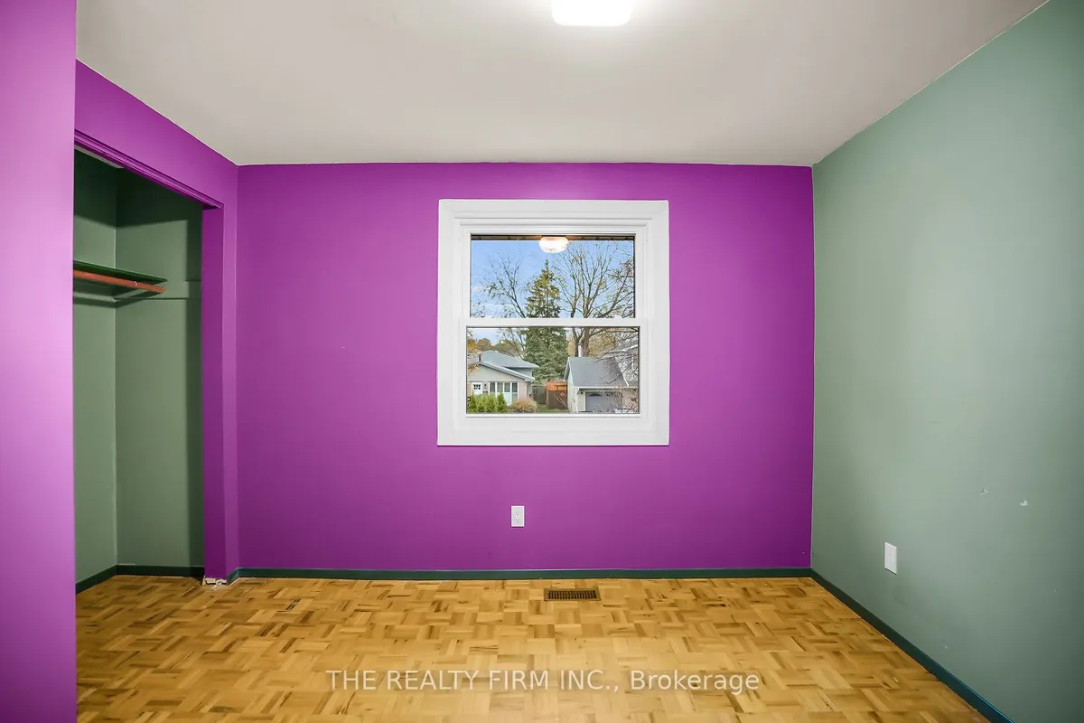 35 Rostherne Crescent, ON N6E 1Y3