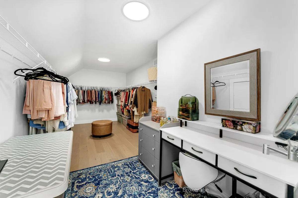 77 Noble Court, ON N9V 0G8