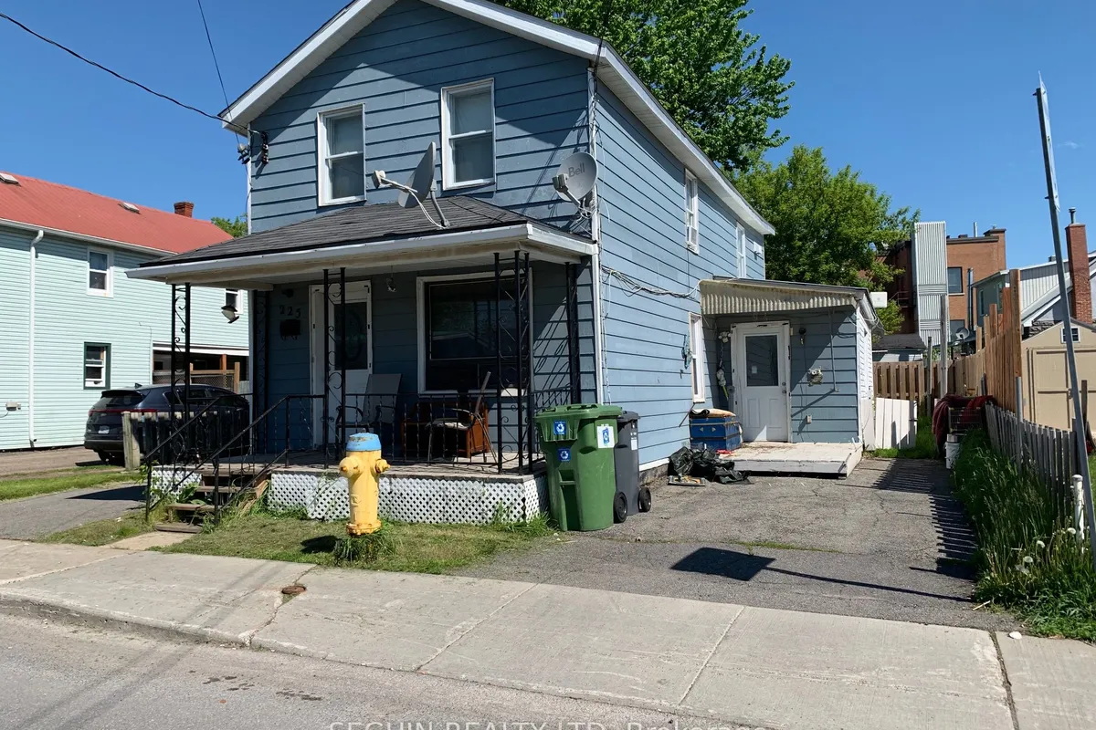 223-225 Higginson Street, ON K6A 1G6