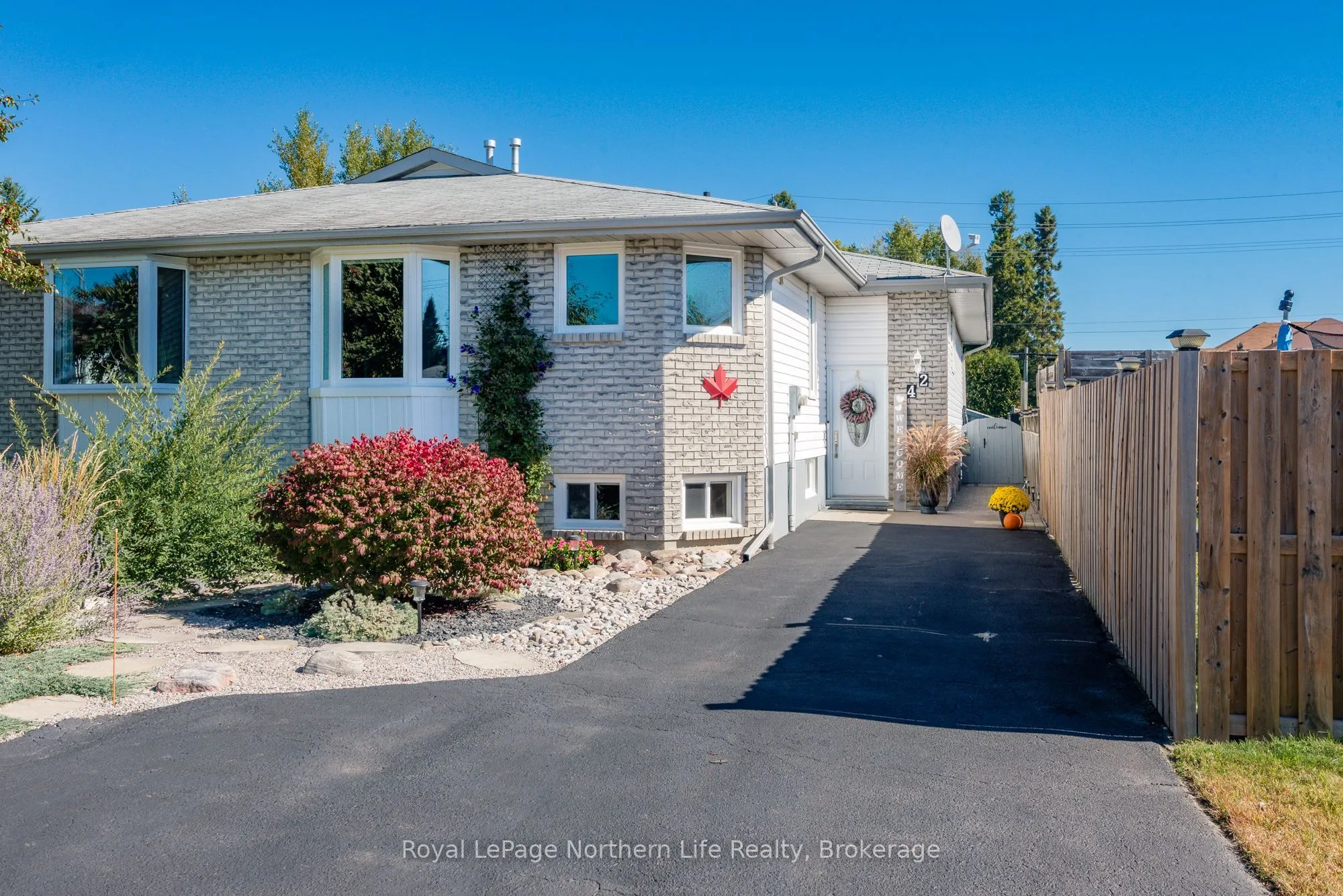 42 Balmoral Crescent, ON P1A 4H5