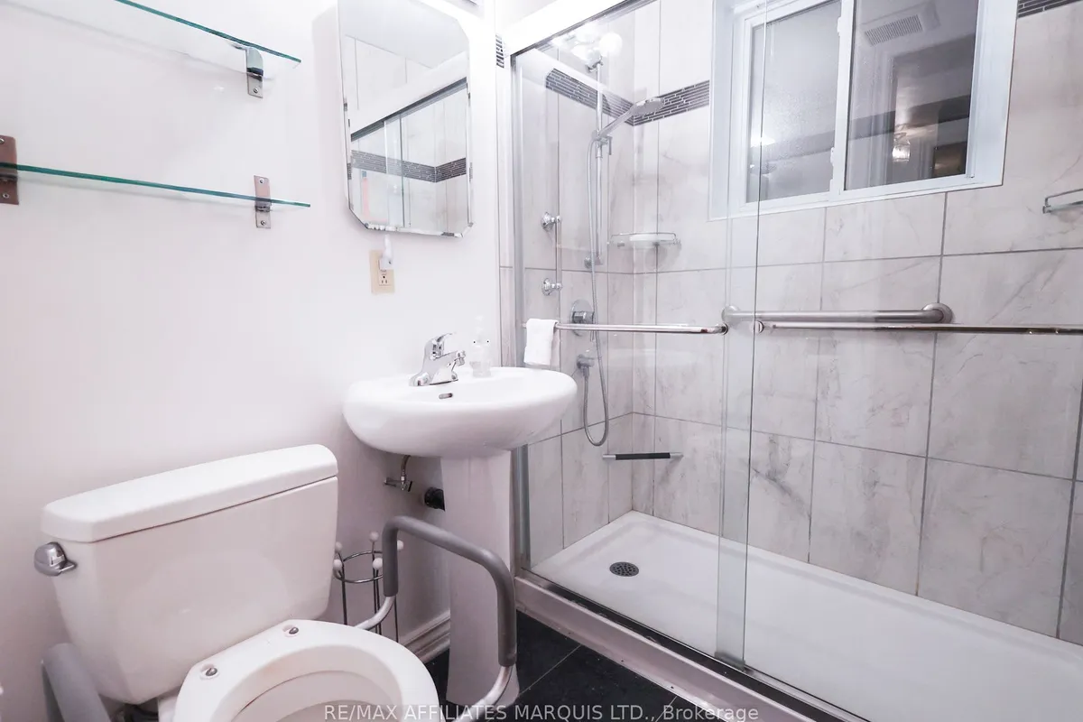 1212 Osborne Avenue, ON K6J 1K9