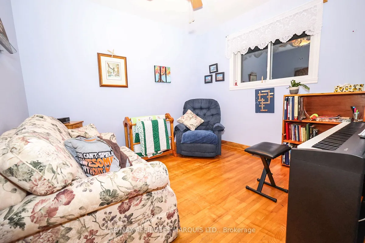 1212 Osborne Avenue, ON K6J 1K9