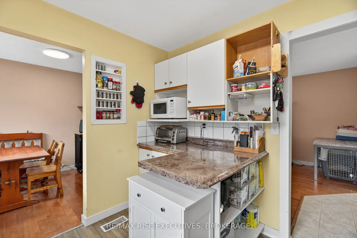 928 Hudson Drive, ON K7M 5K6