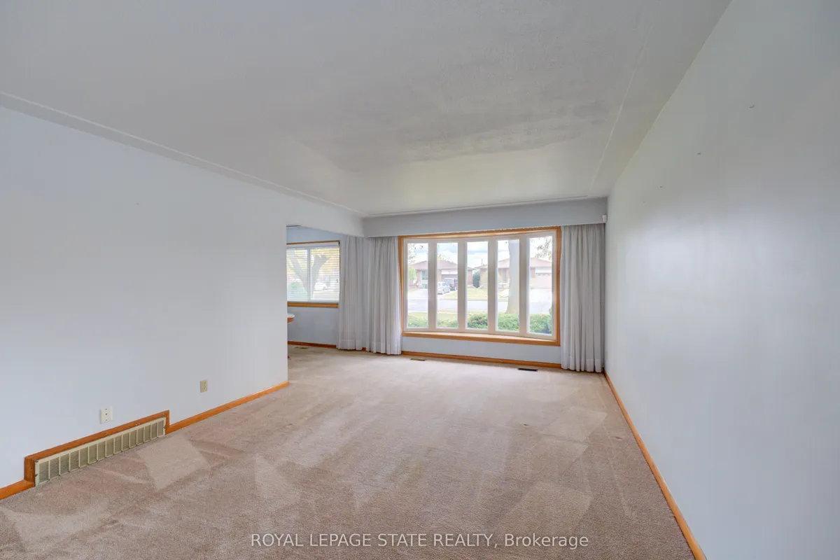 930 Upper Ottawa Street, ON L8T 3V7