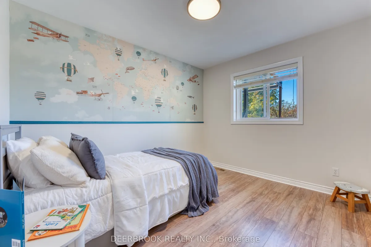 4335 St. Clair Avenue, ON N9H 2N3