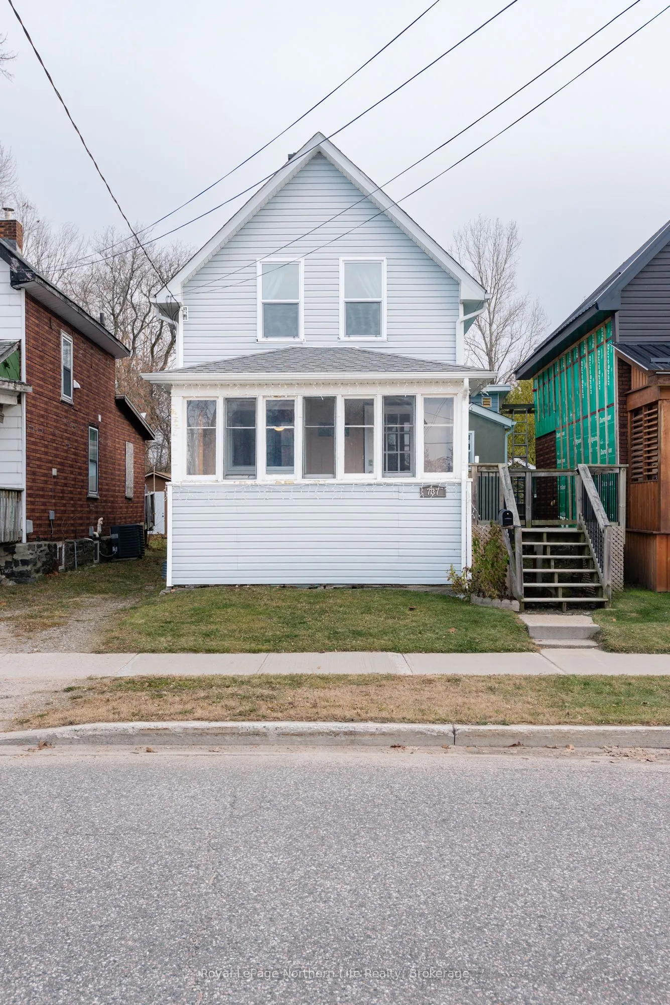 737 Wyld Street, ON P1B 2A2