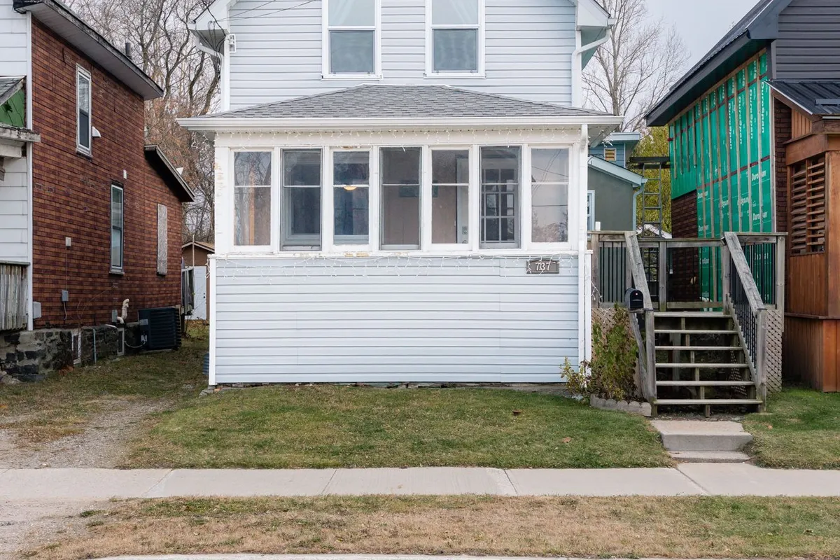 737 Wyld Street, ON P1B 2A2