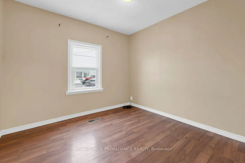 325 Sidney Street, ON K8P 3Z5