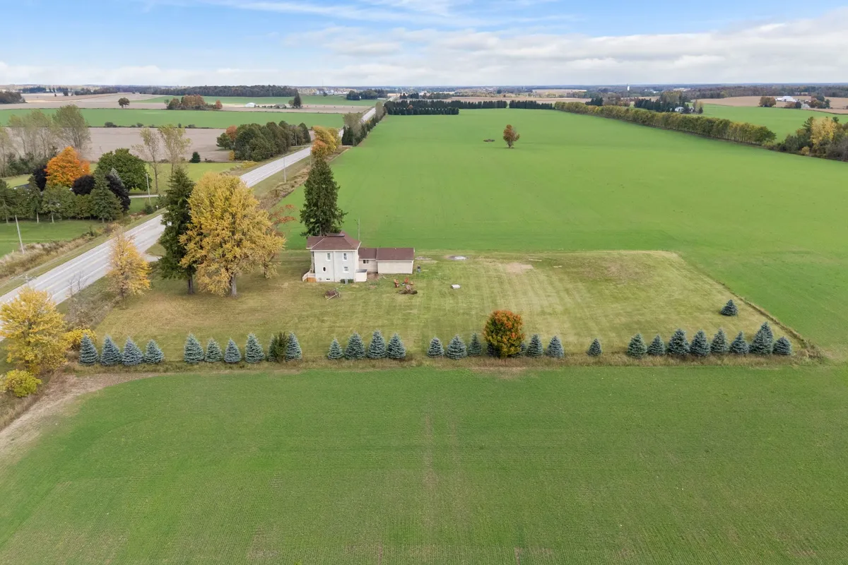 84094 London Road, ON N0M 1H0