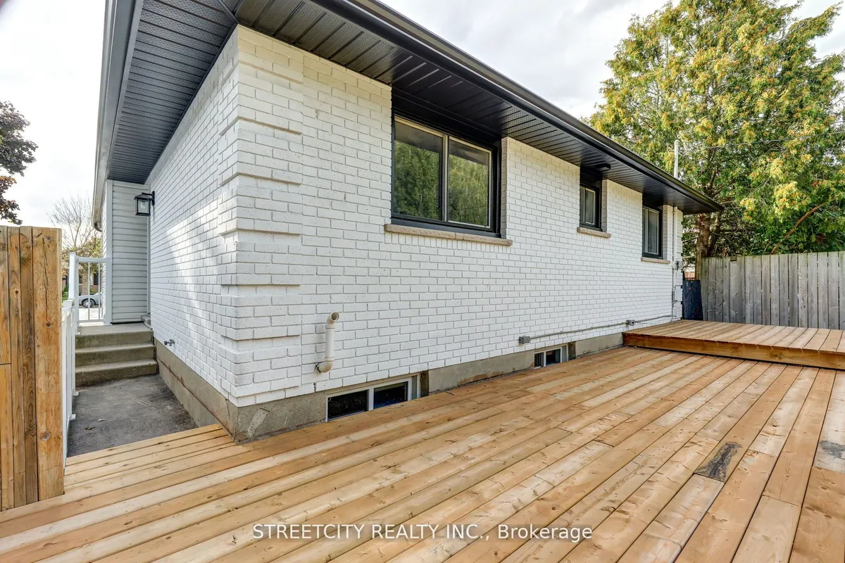 58 Manor Road, ON N5R 5N7