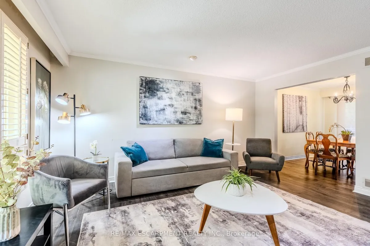 172 Hanover Place, ON L8K 5X6