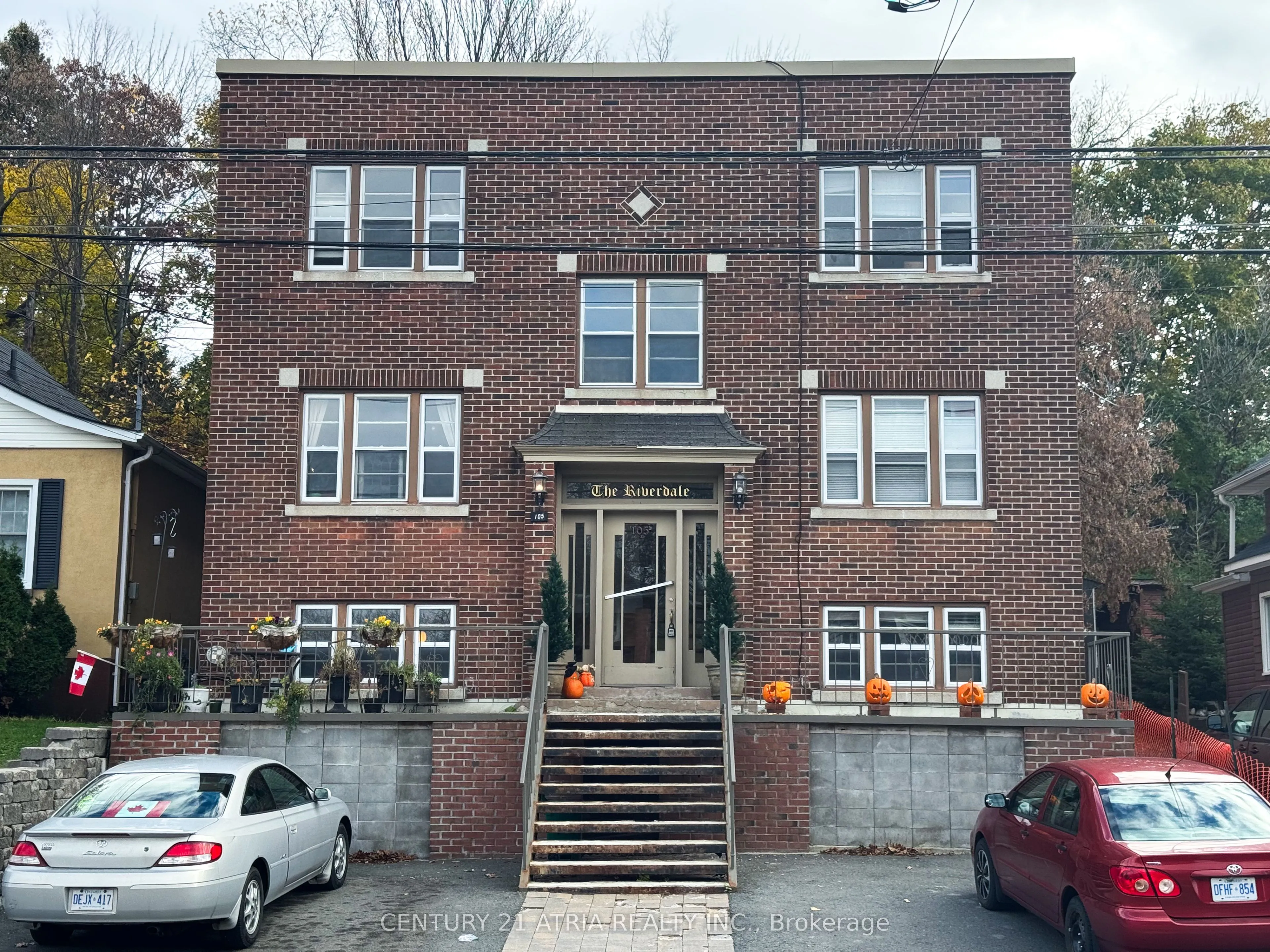 105 Riverside Drive, ON P3E 1G7