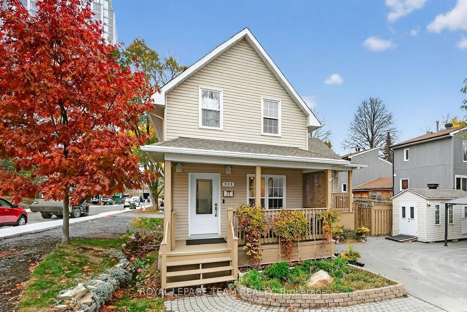 309 Elmgrove Avenue, ON K1Z 6V2