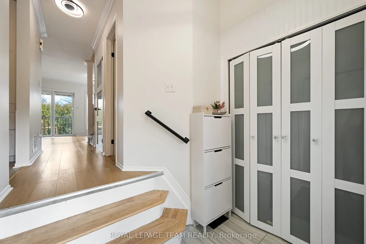 19 Armadale Crescent, ON K2J 4A4