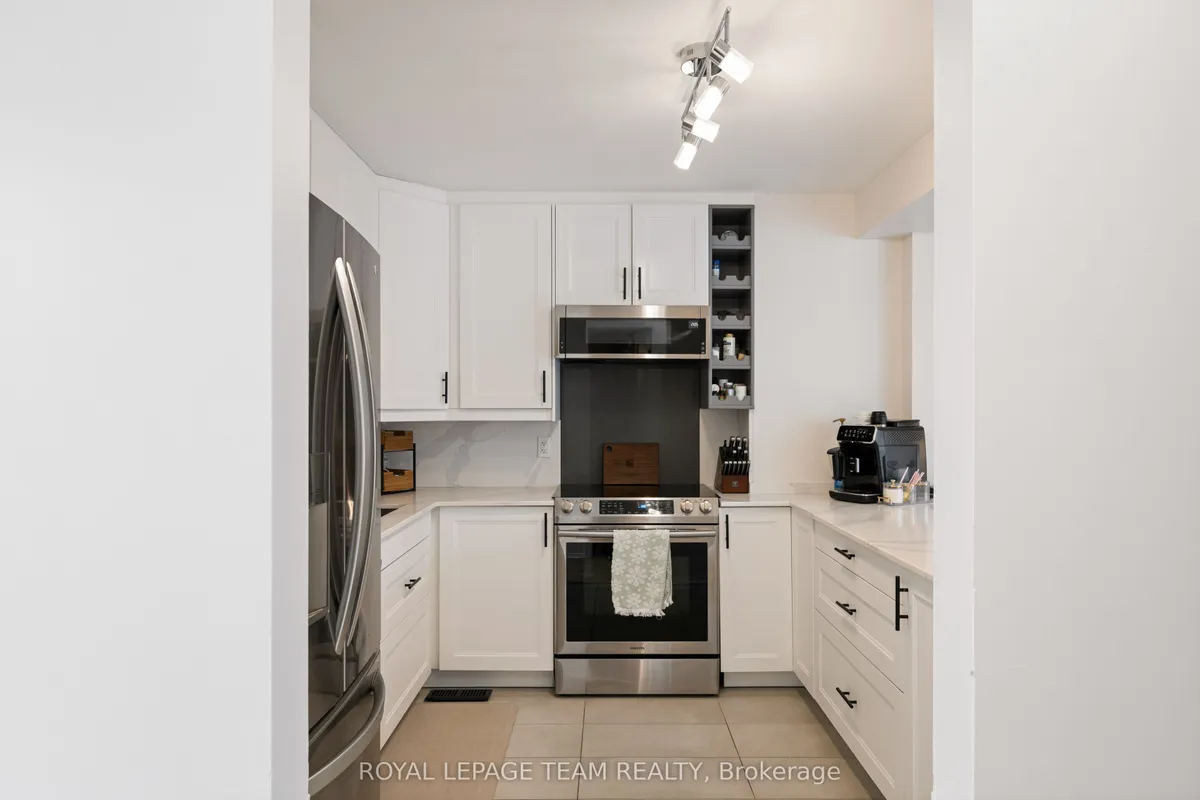 19 Armadale Crescent, ON K2J 4A4