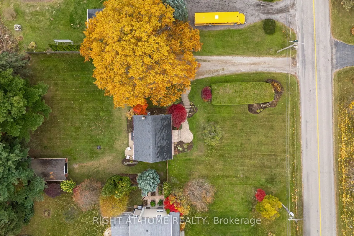 1140 Second Concession, ON L9H 5E2