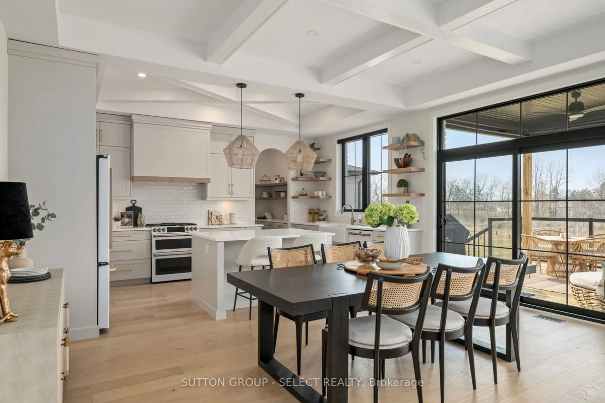 40 Royal Crescent, ON N5P 0G5