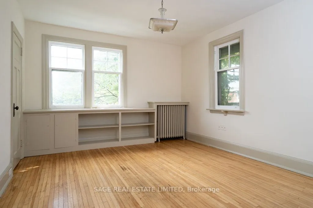 36 Mountwood Avenue, ON L8N 2G9