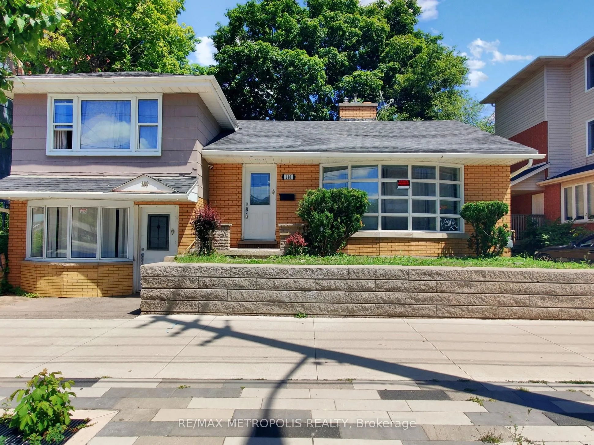 180 King Street, ON N2J 2Y5