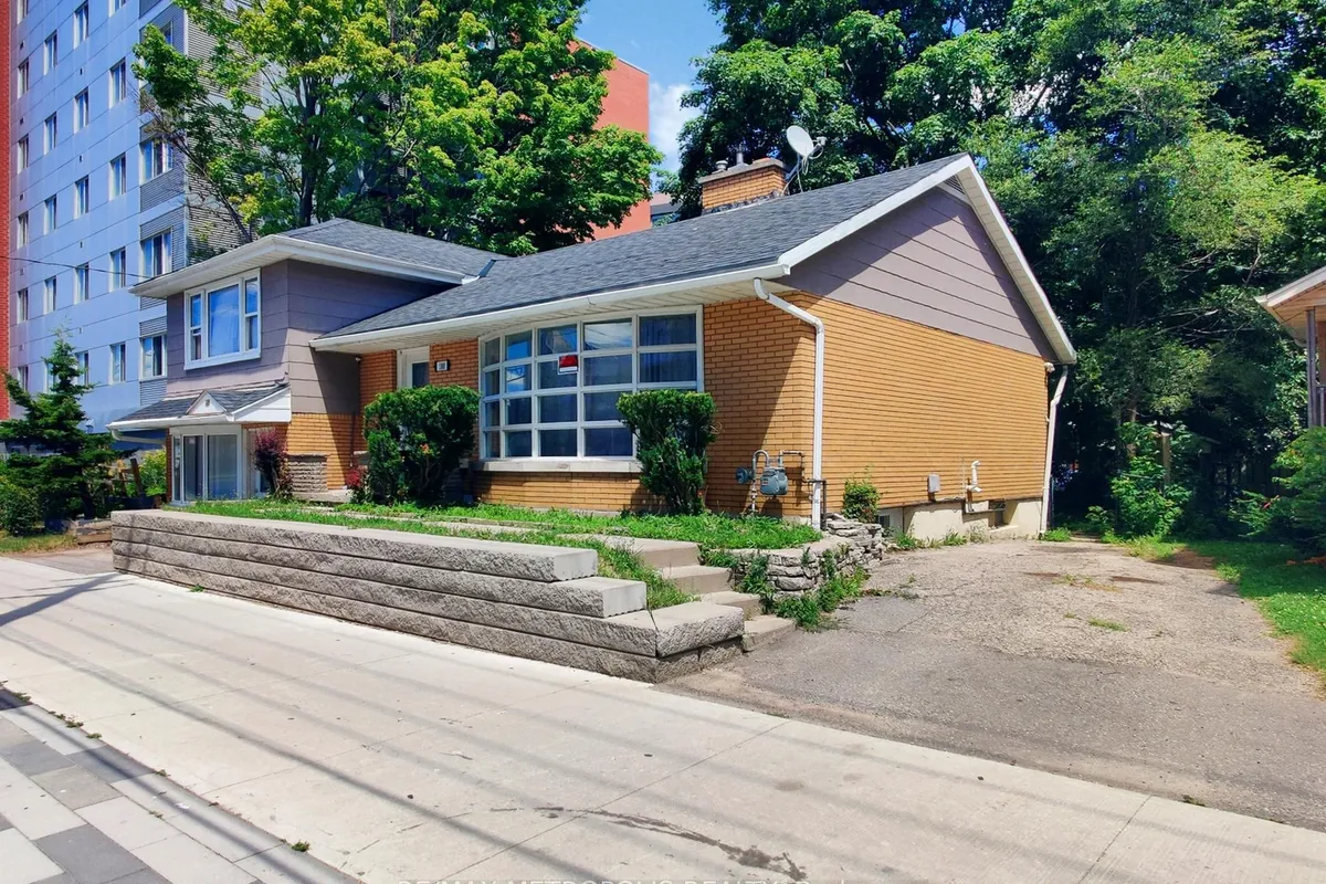 180 King Street, ON N2J 2Y5