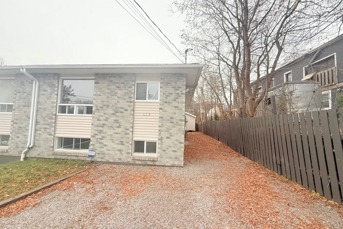 429 Dudley Avenue, ON P1B 7A6