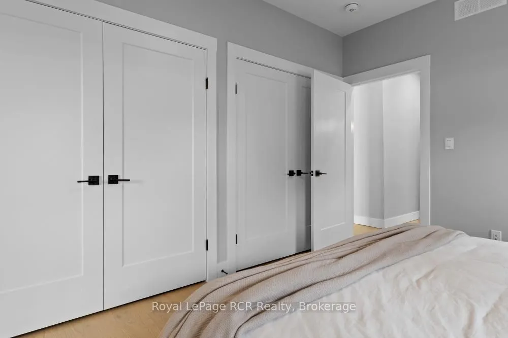 13 Jonathan Crescent, ON N0G 2J0