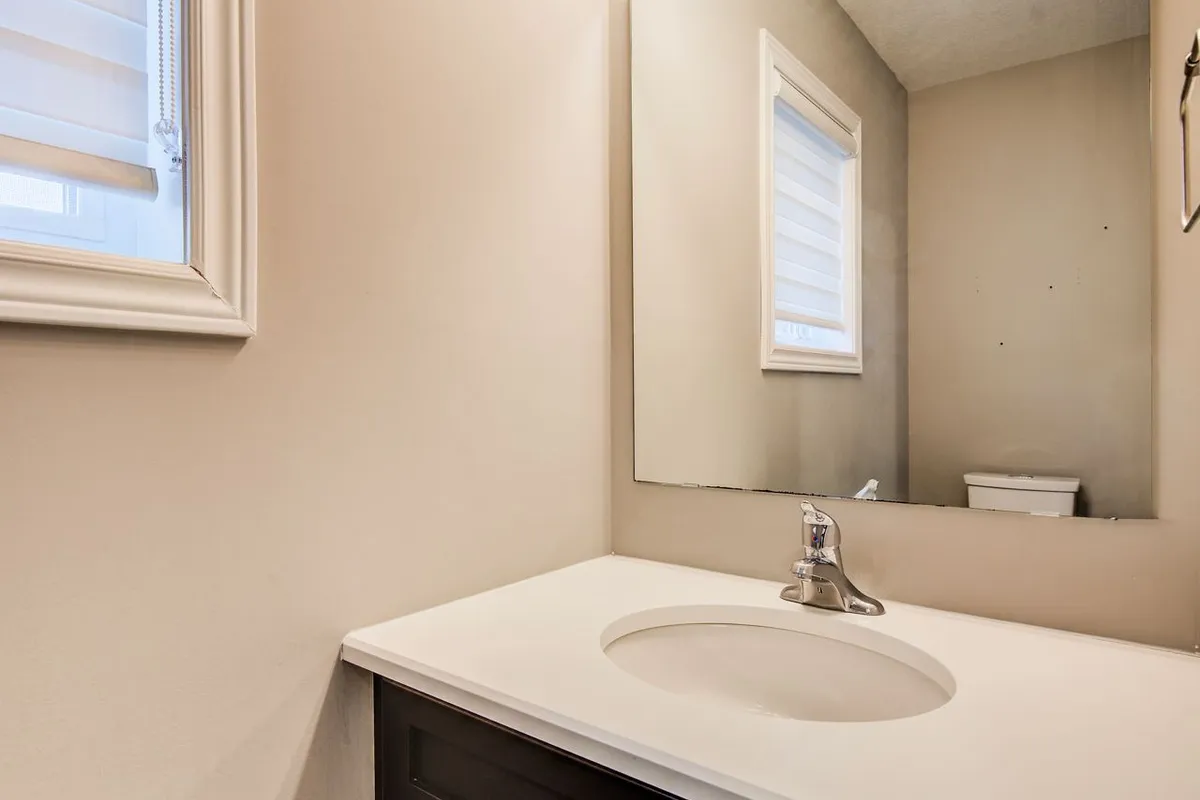 77 John Brabson Crescent, ON N1G 0G7