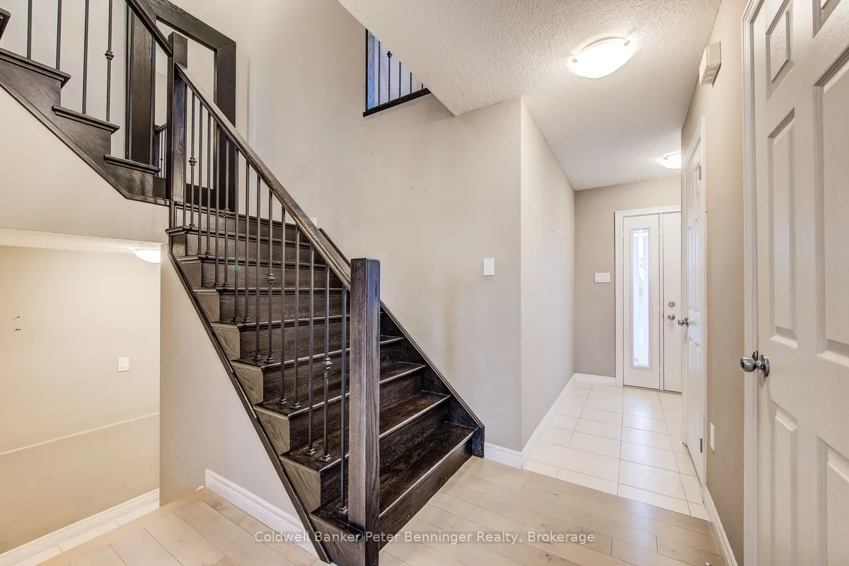 77 John Brabson Crescent, ON N1G 0G7